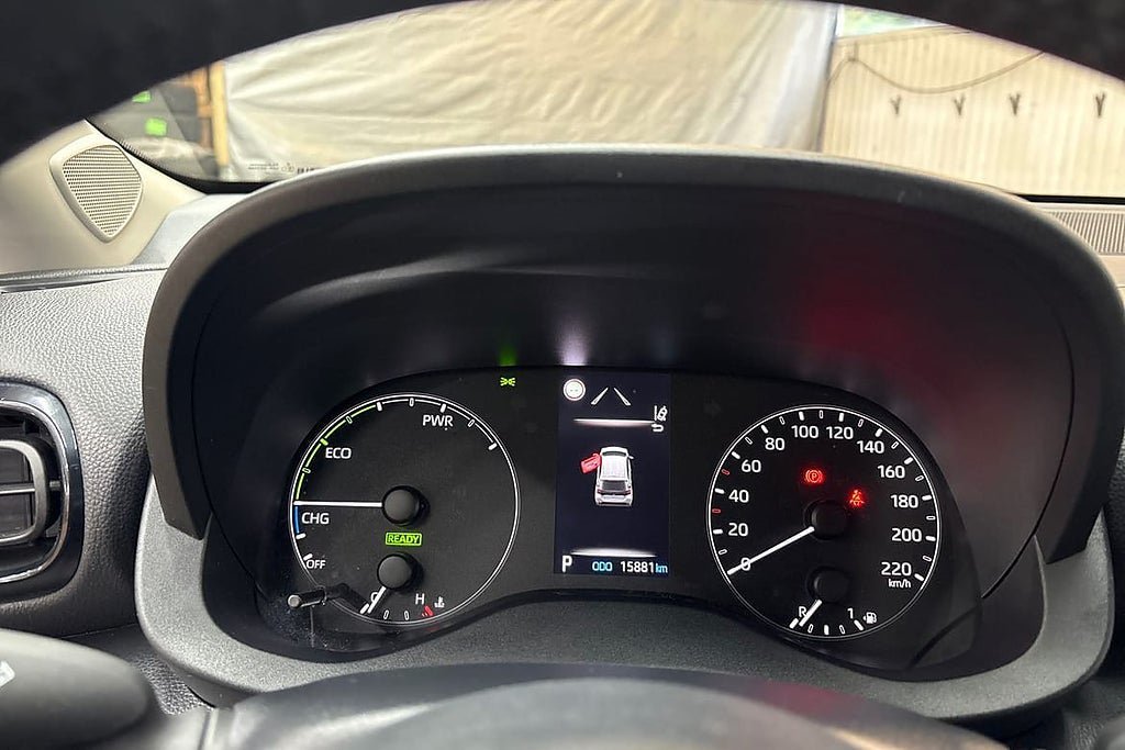 Vehicle Image 16