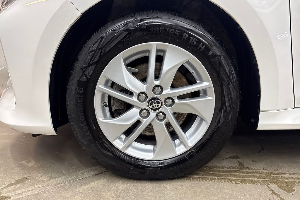 Vehicle Image 17