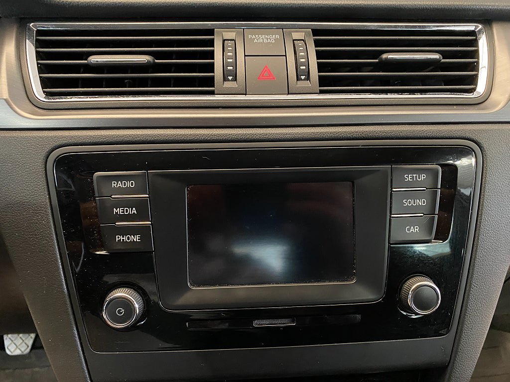 Vehicle Image 43
