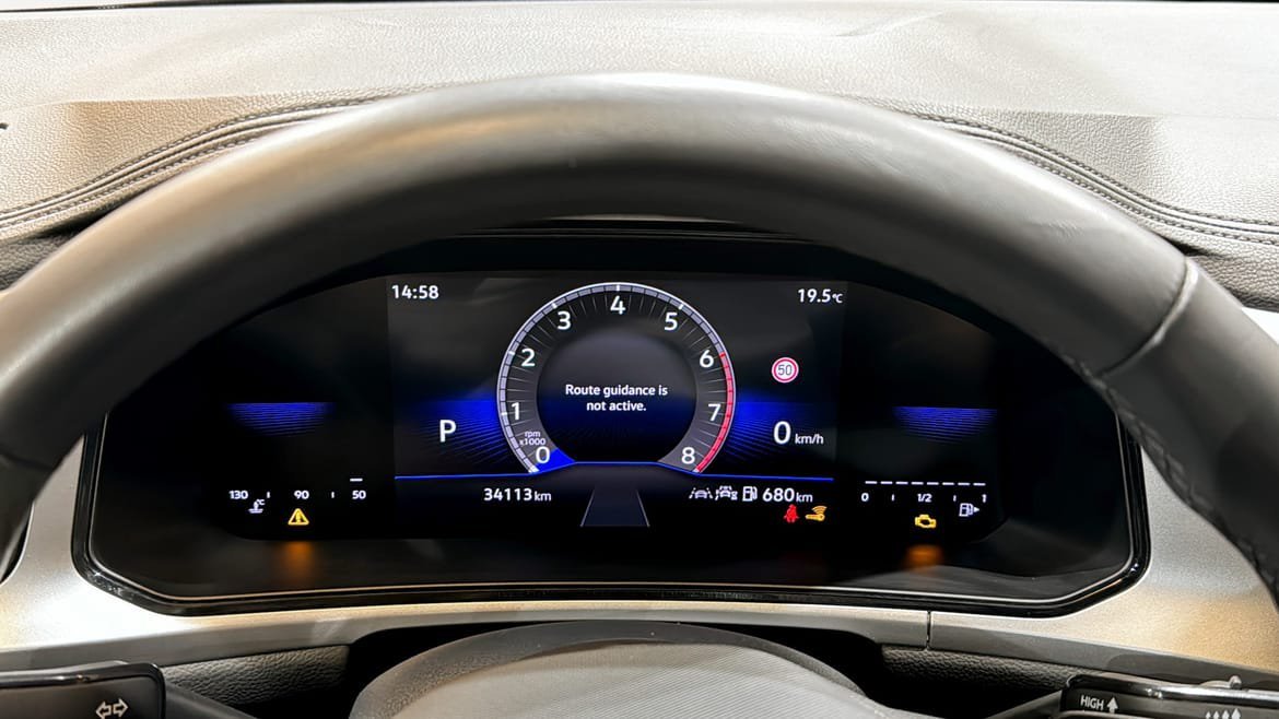 Vehicle Image 19