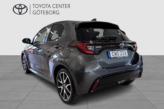 Vehicle Image 4