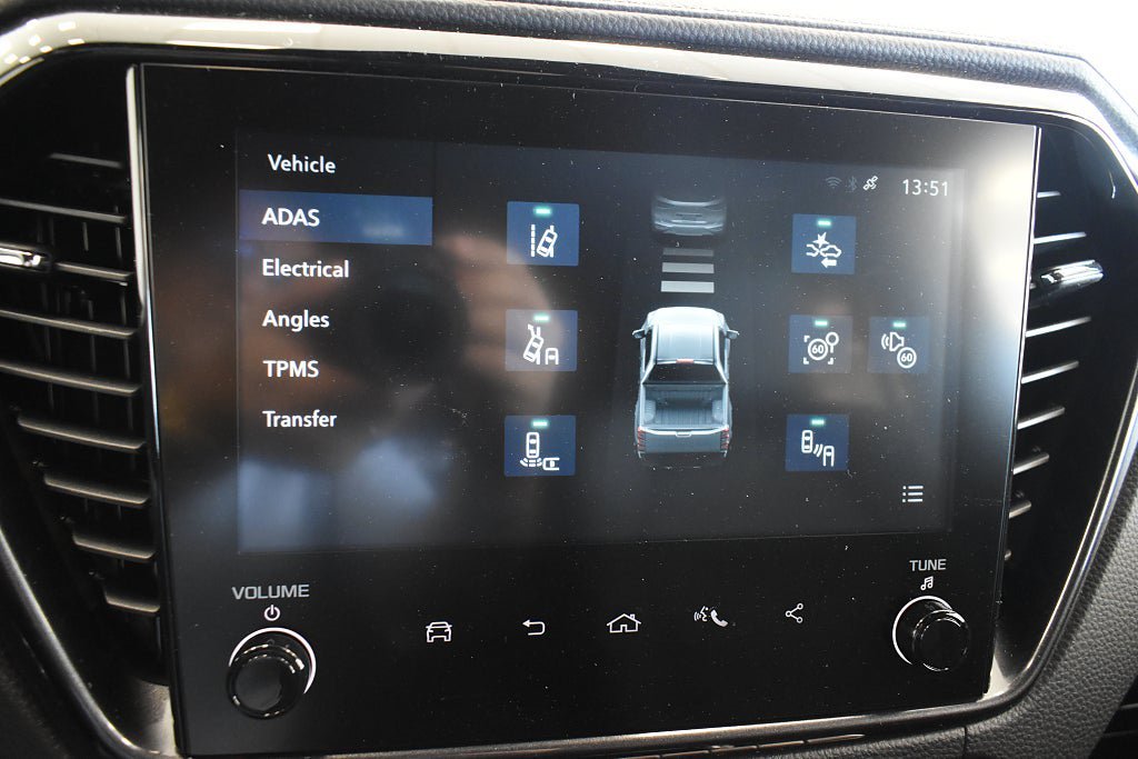 Vehicle Image 19