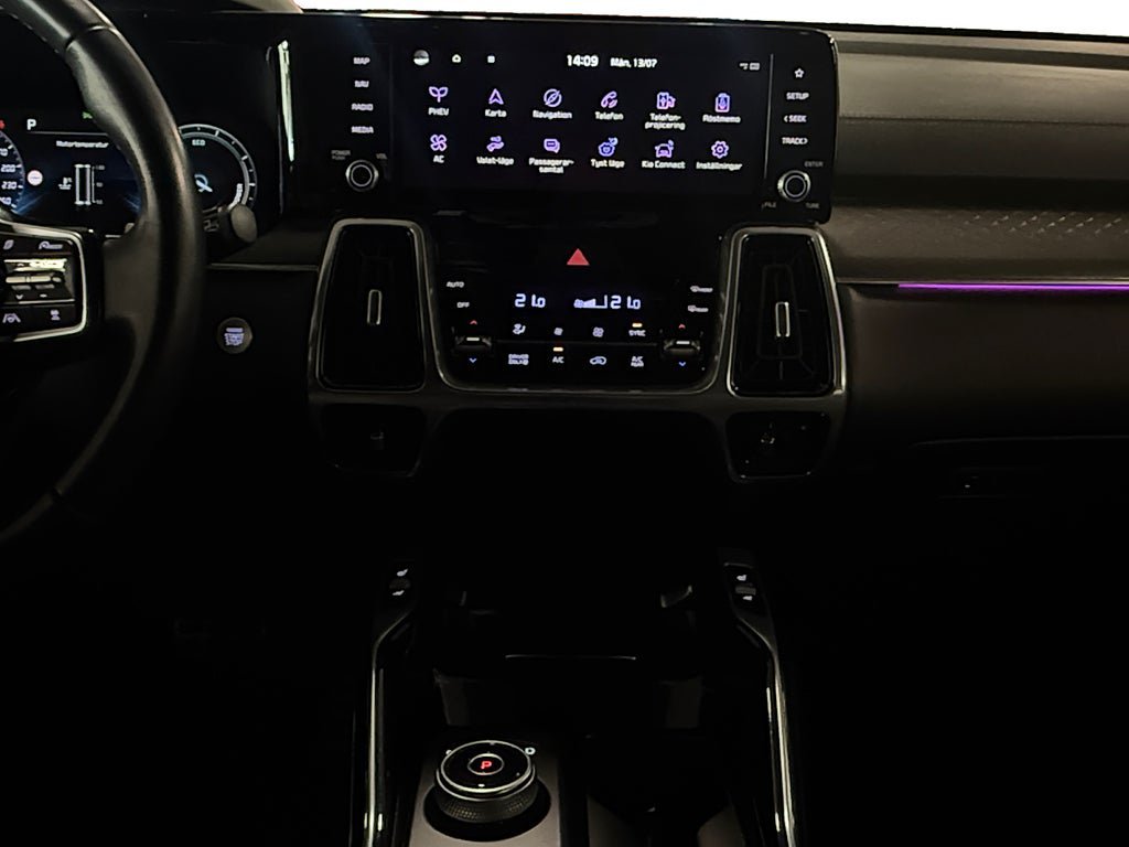 Vehicle Image 17