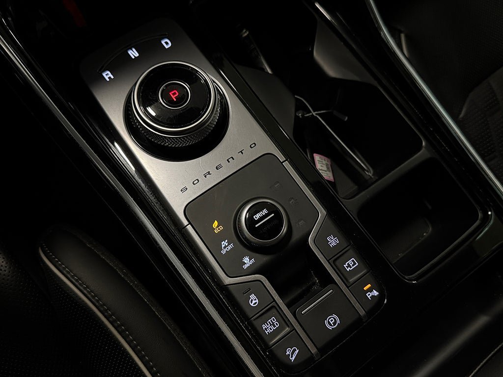 Vehicle Image 23