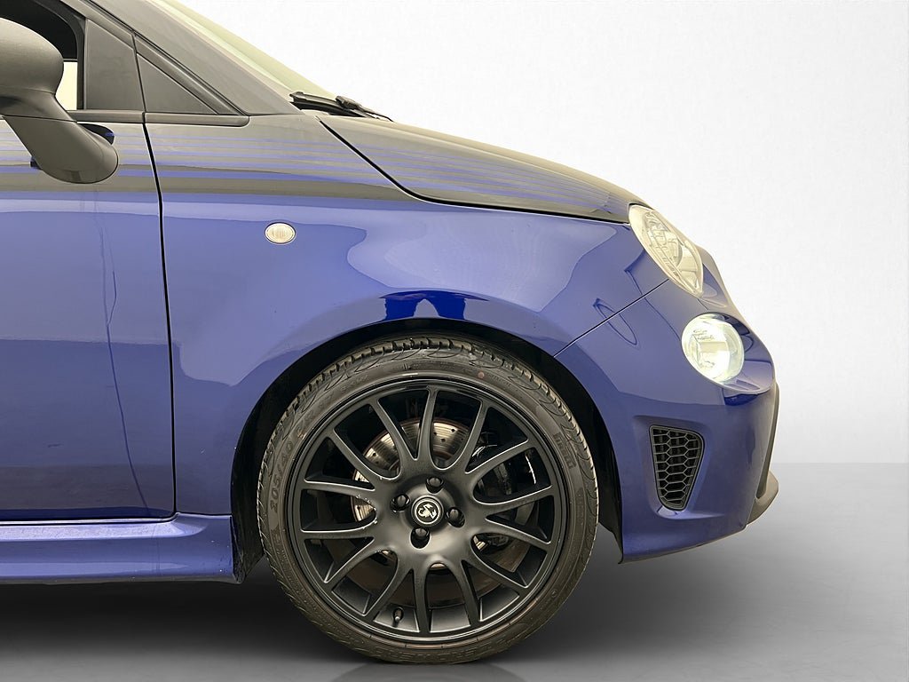 Vehicle Image 33