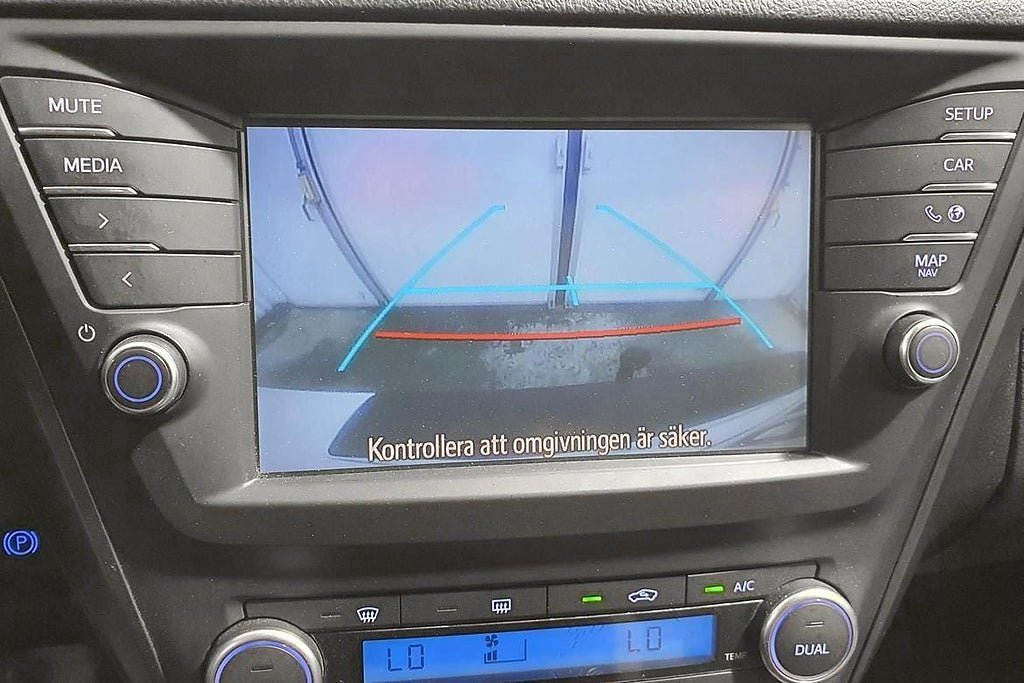Vehicle Image 23