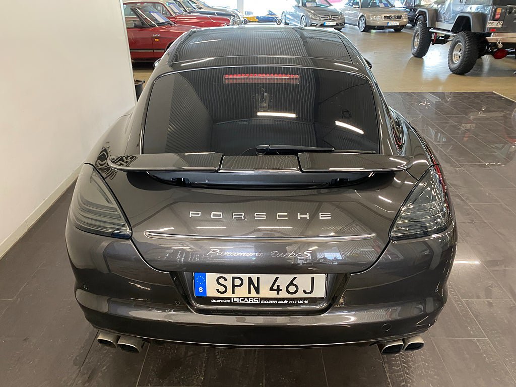 Vehicle Image 8