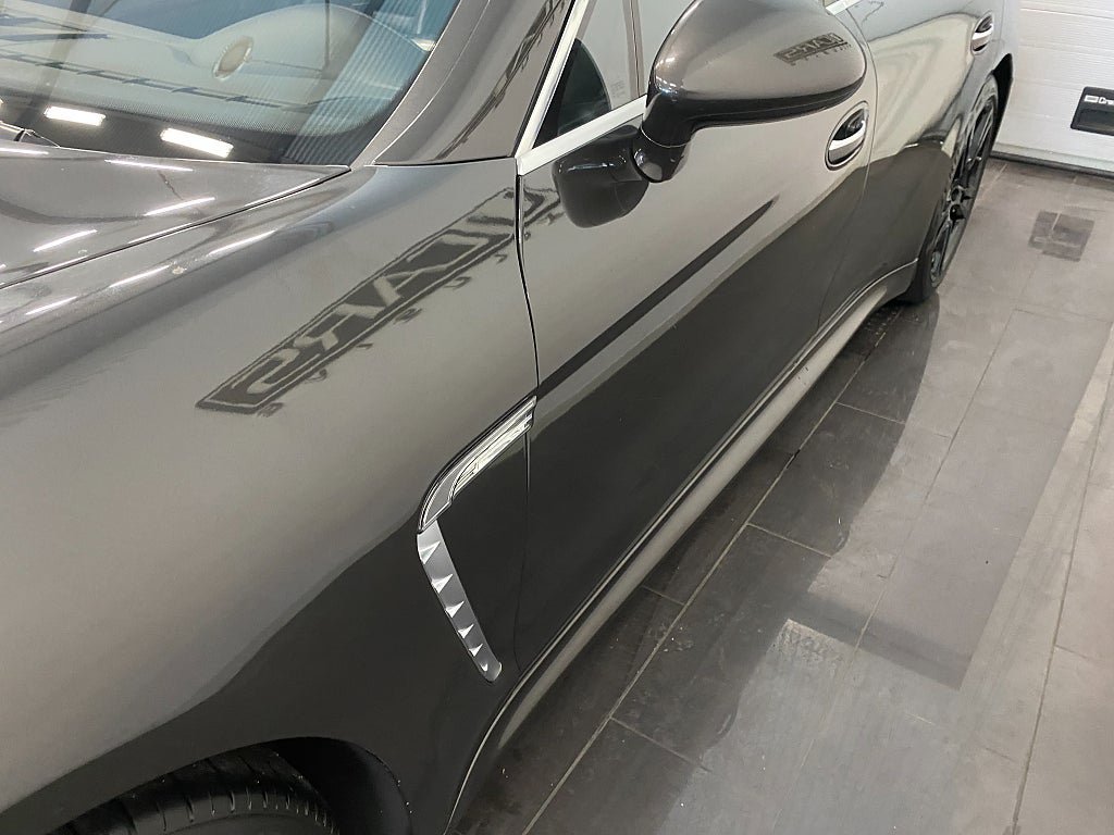 Vehicle Image 23
