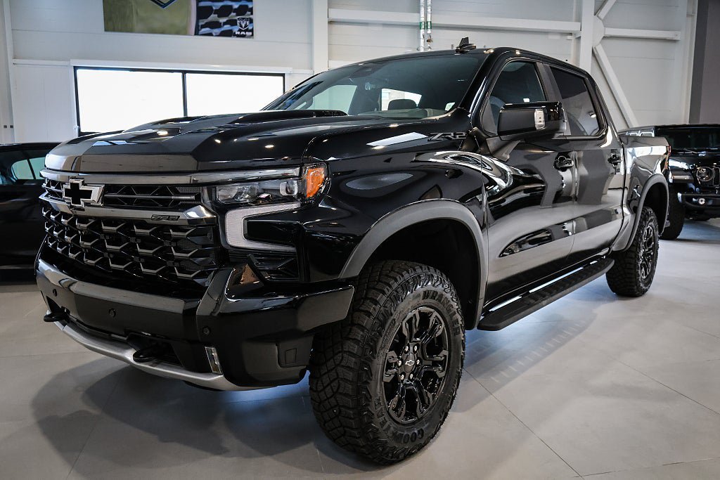 Vehicle Image 8