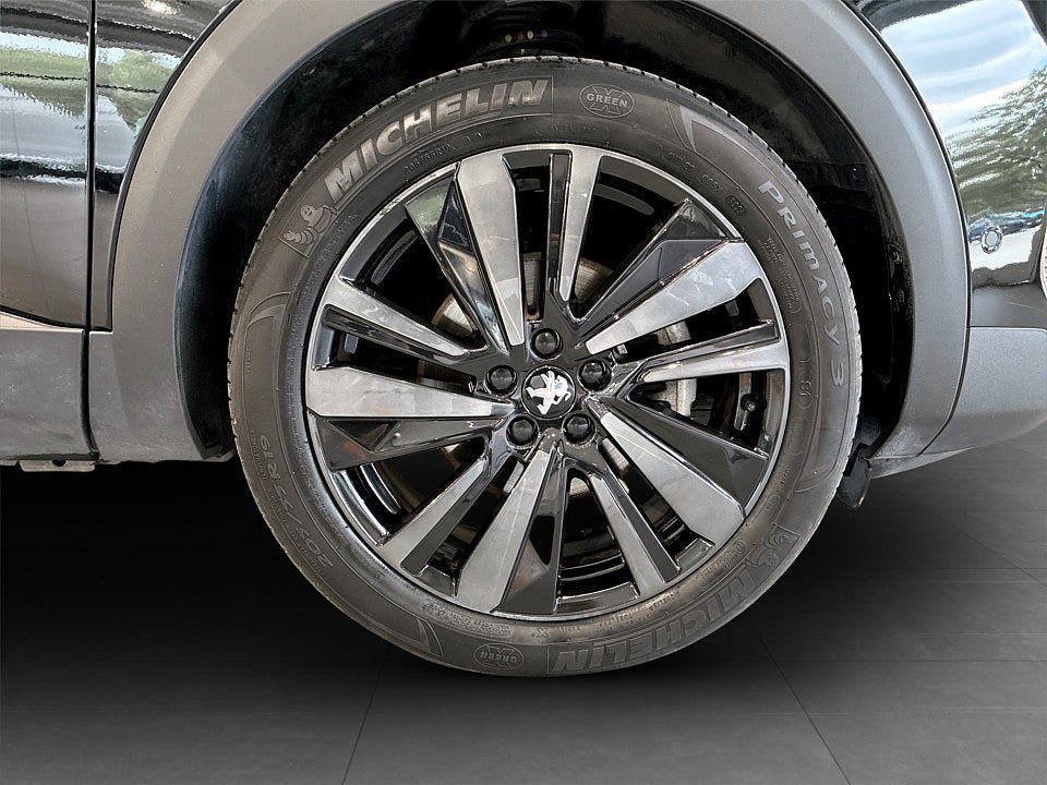 Vehicle Image 17