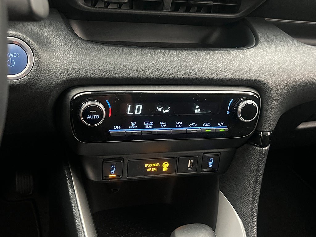 Vehicle Image 23