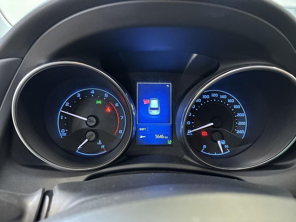 Vehicle Image 15