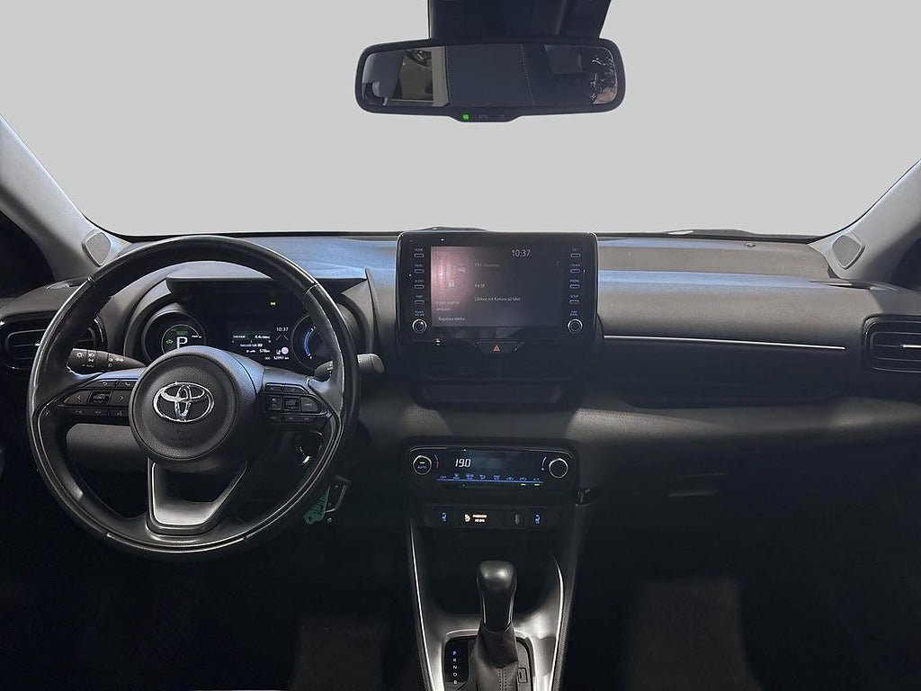 Vehicle Image 12