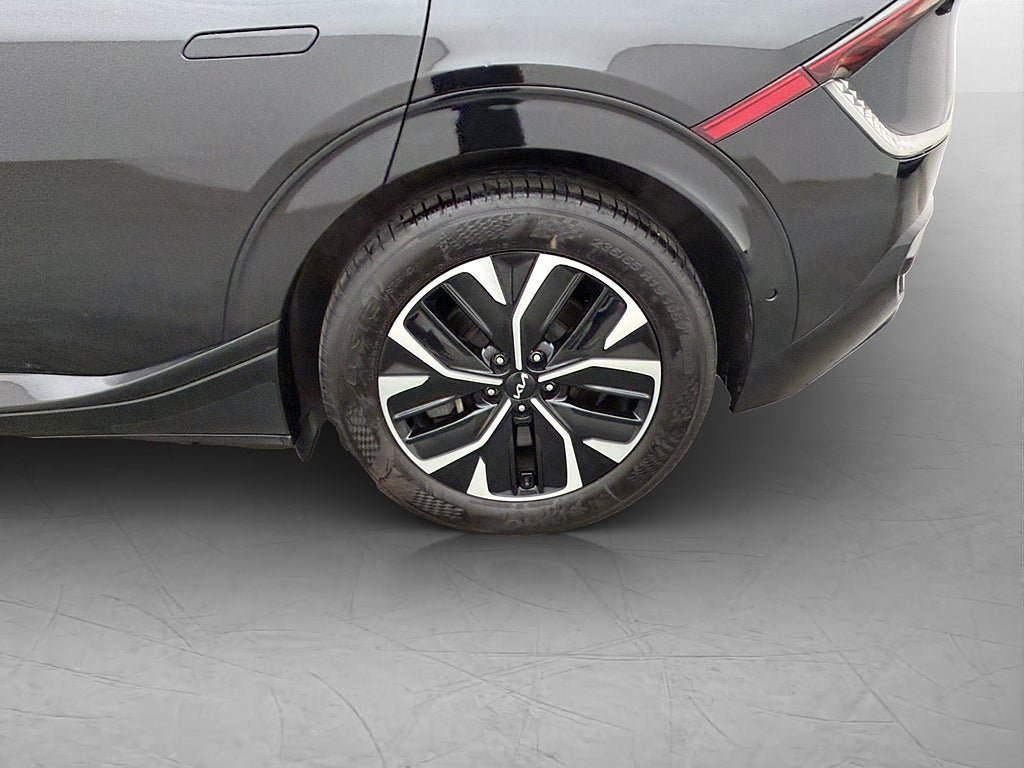 Vehicle Image 36