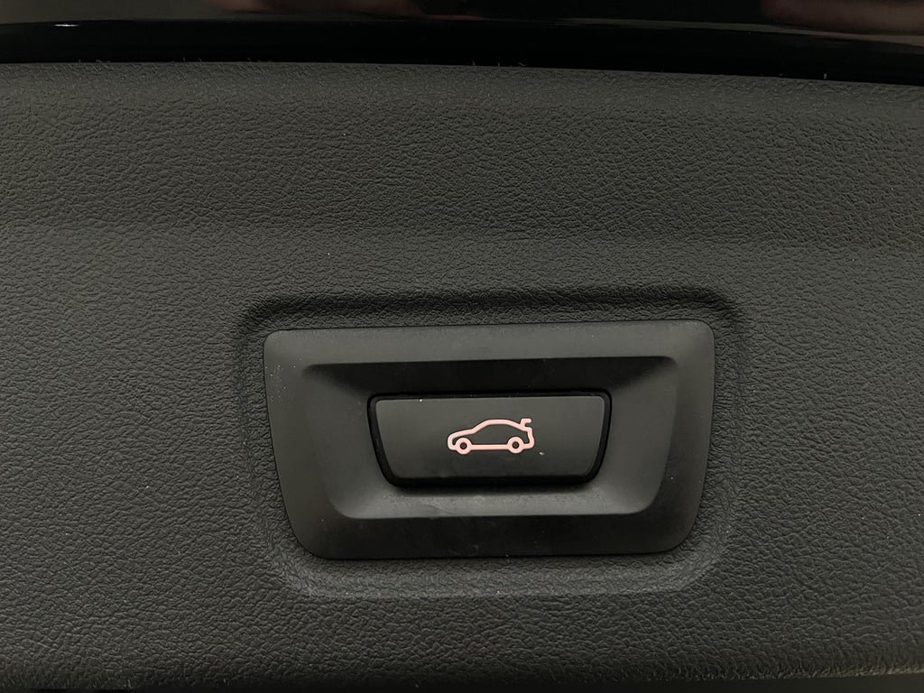 Vehicle Image 28