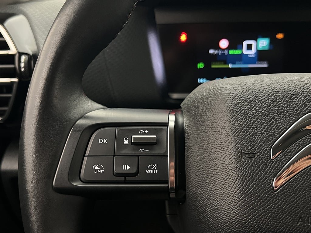 Vehicle Image 24
