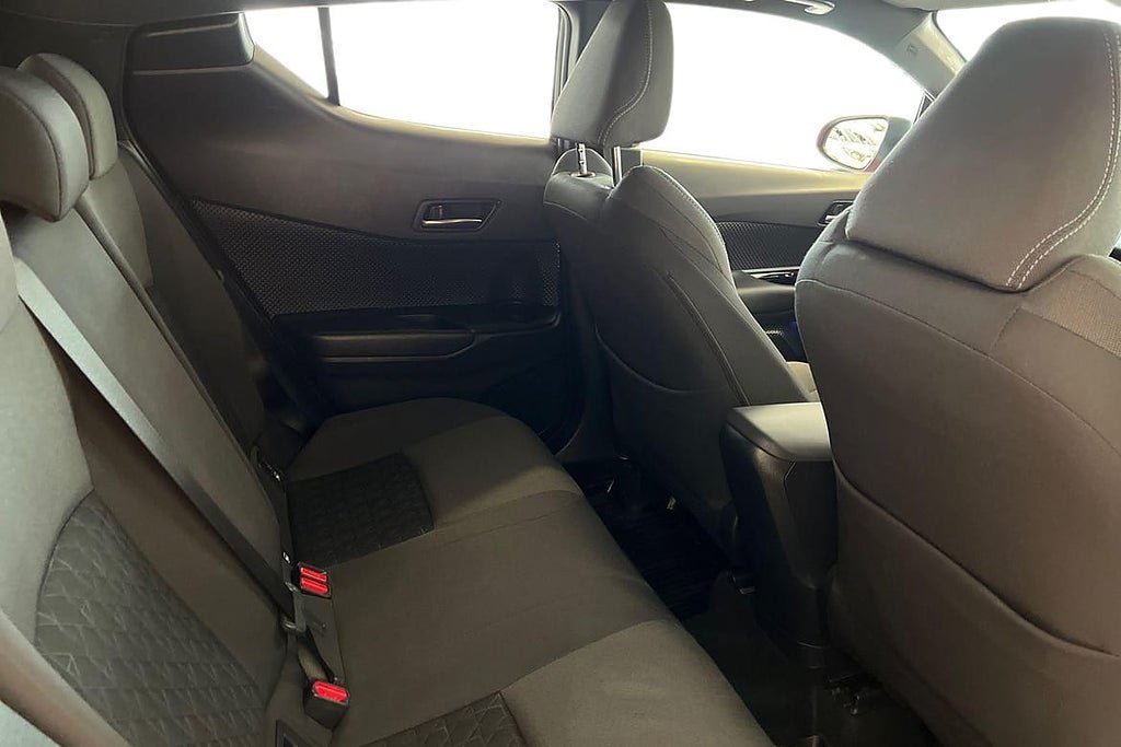 Vehicle Image 7
