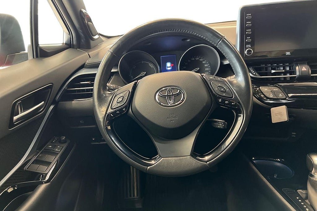 Vehicle Image 9