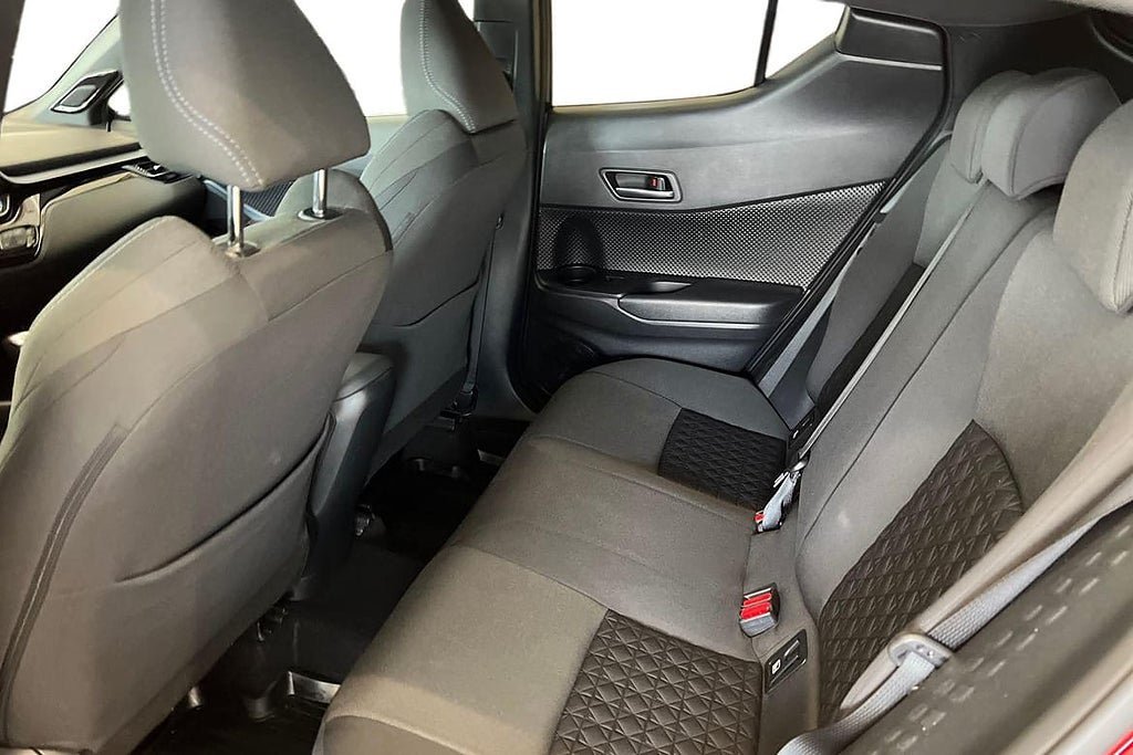 Vehicle Image 11