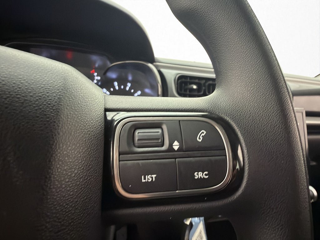 Vehicle Image 17