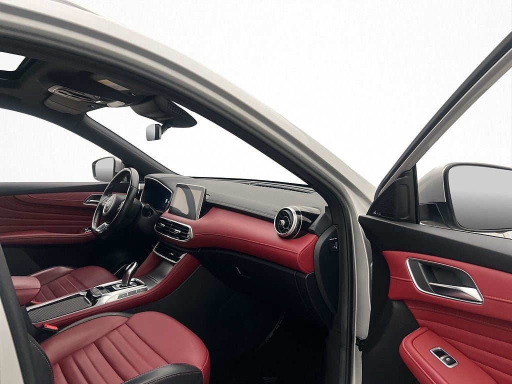 Vehicle Image 30