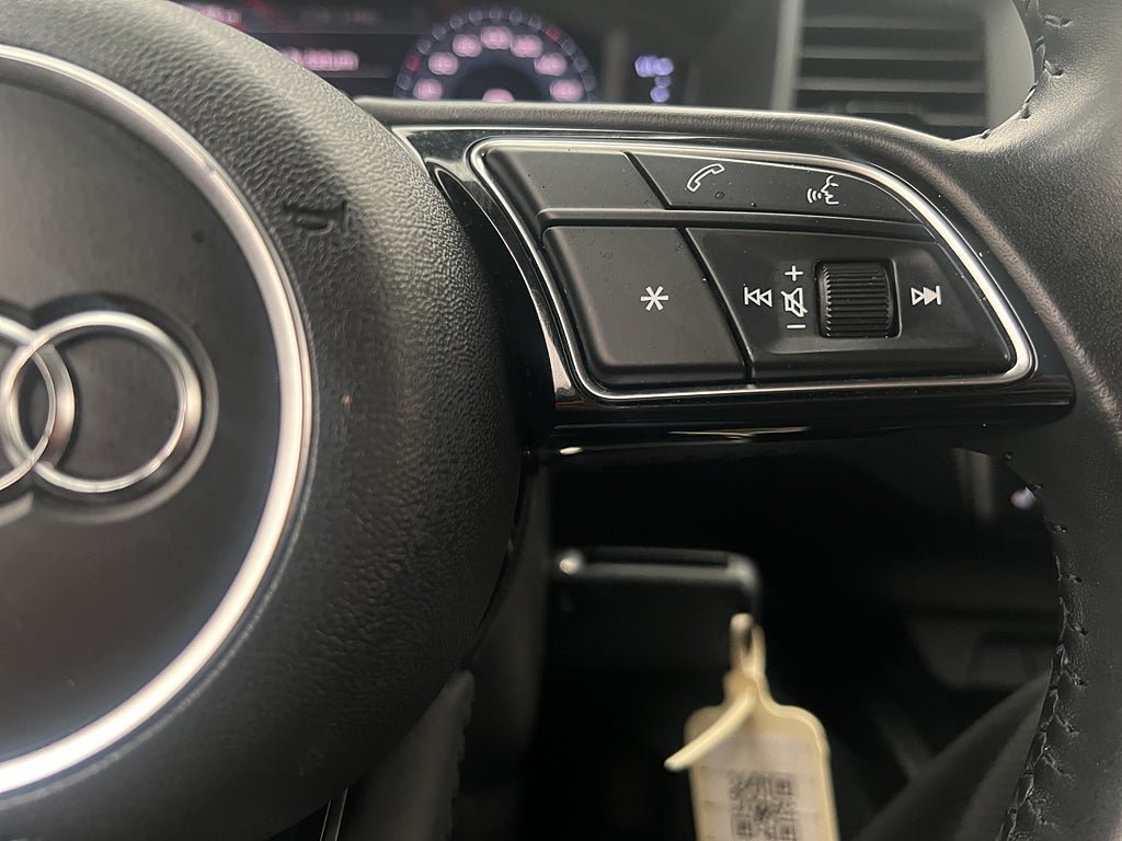 Vehicle Image 27
