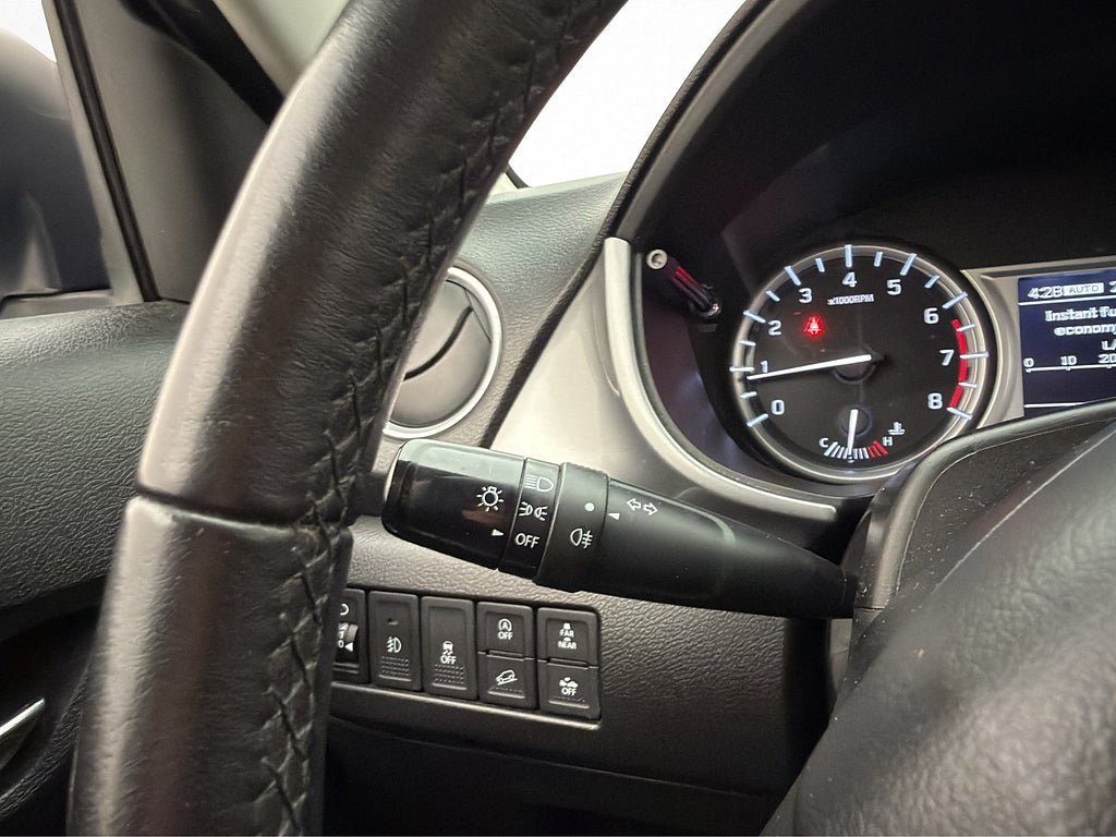 Vehicle Image 16