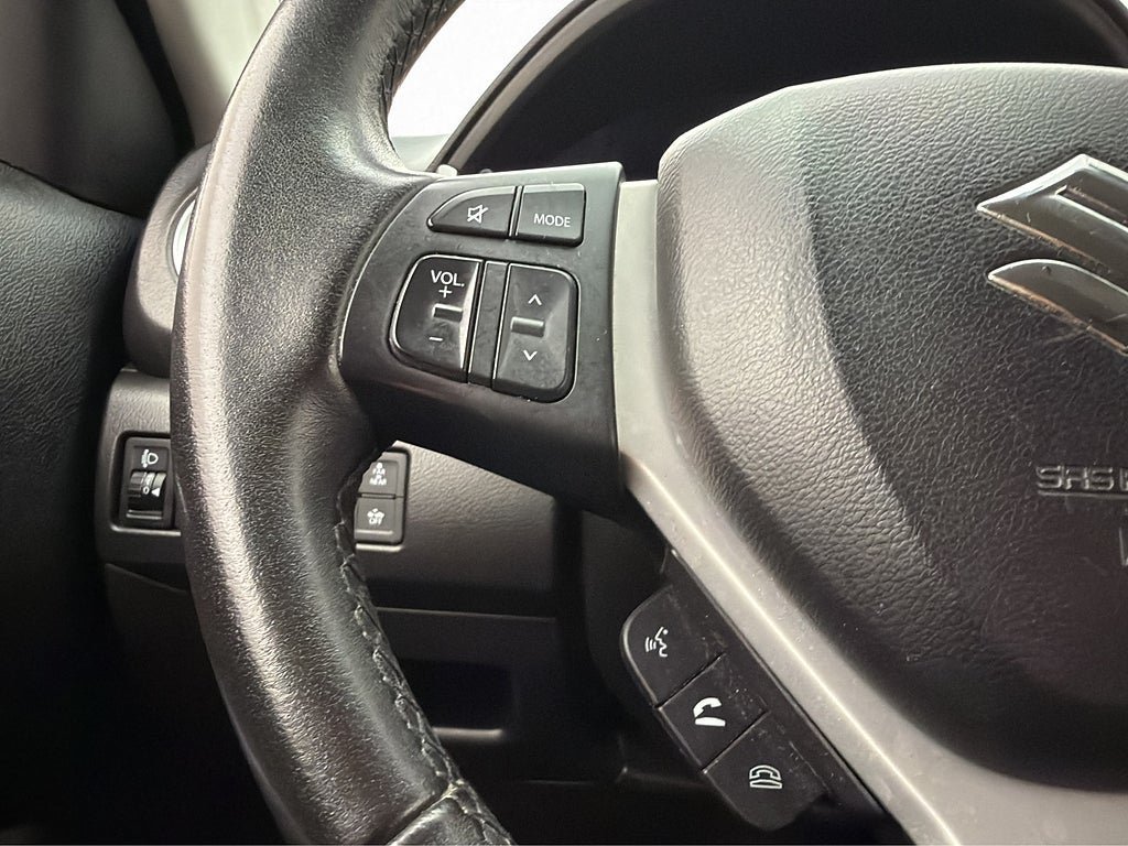 Vehicle Image 17