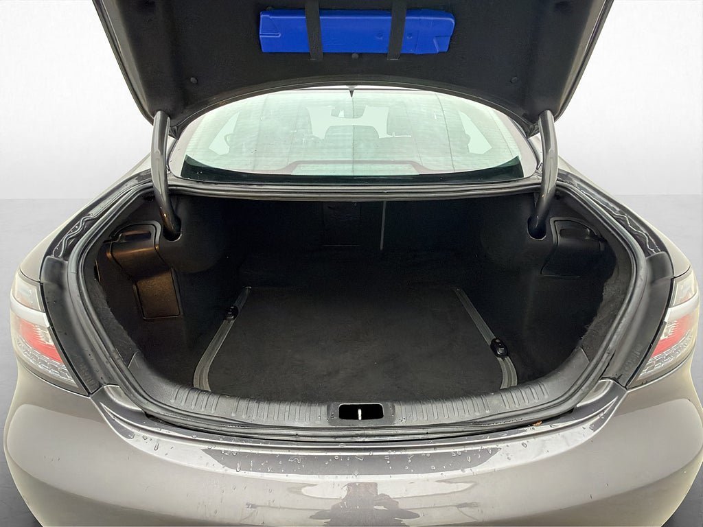 Vehicle Image 26