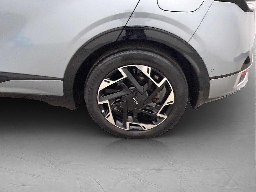 Vehicle Image 36