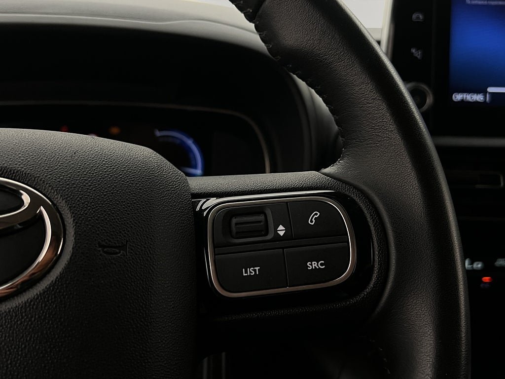 Vehicle Image 20