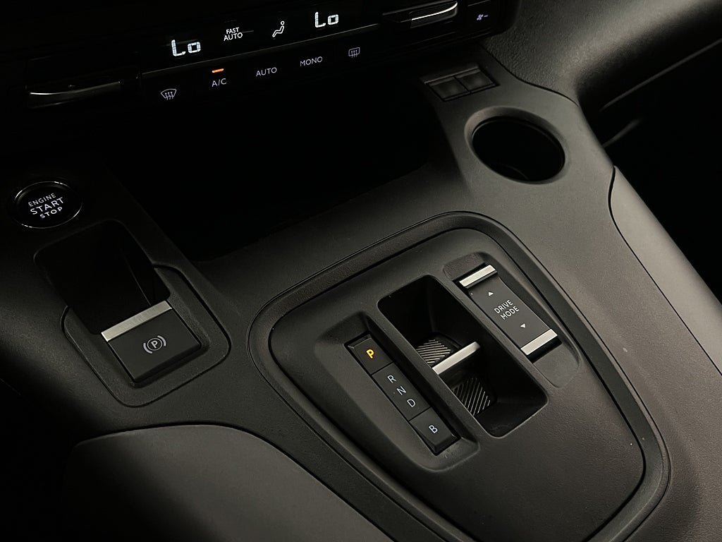 Vehicle Image 26