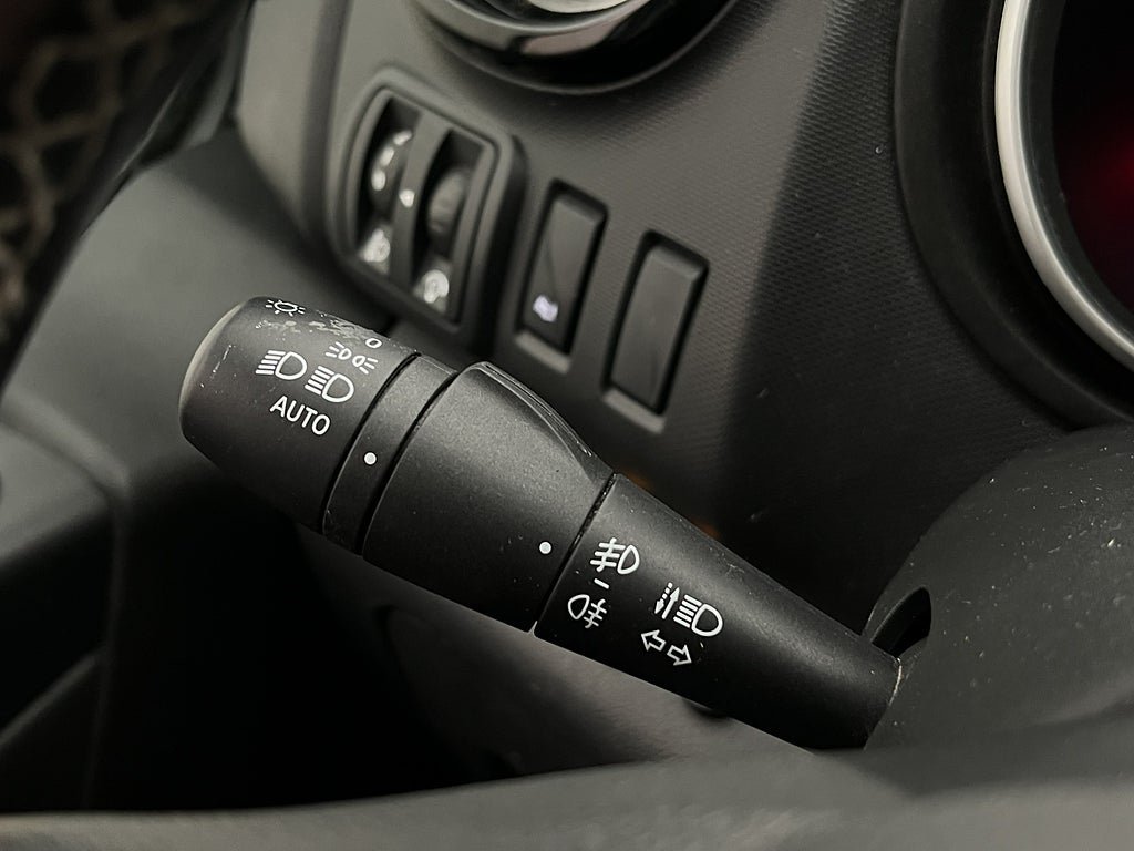 Vehicle Image 17