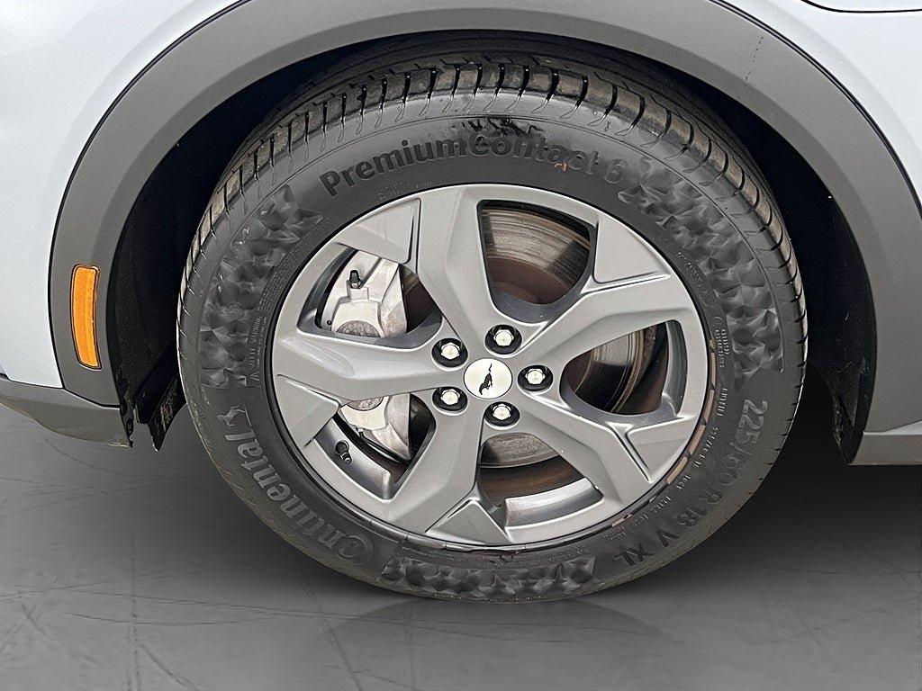 Vehicle Image 30