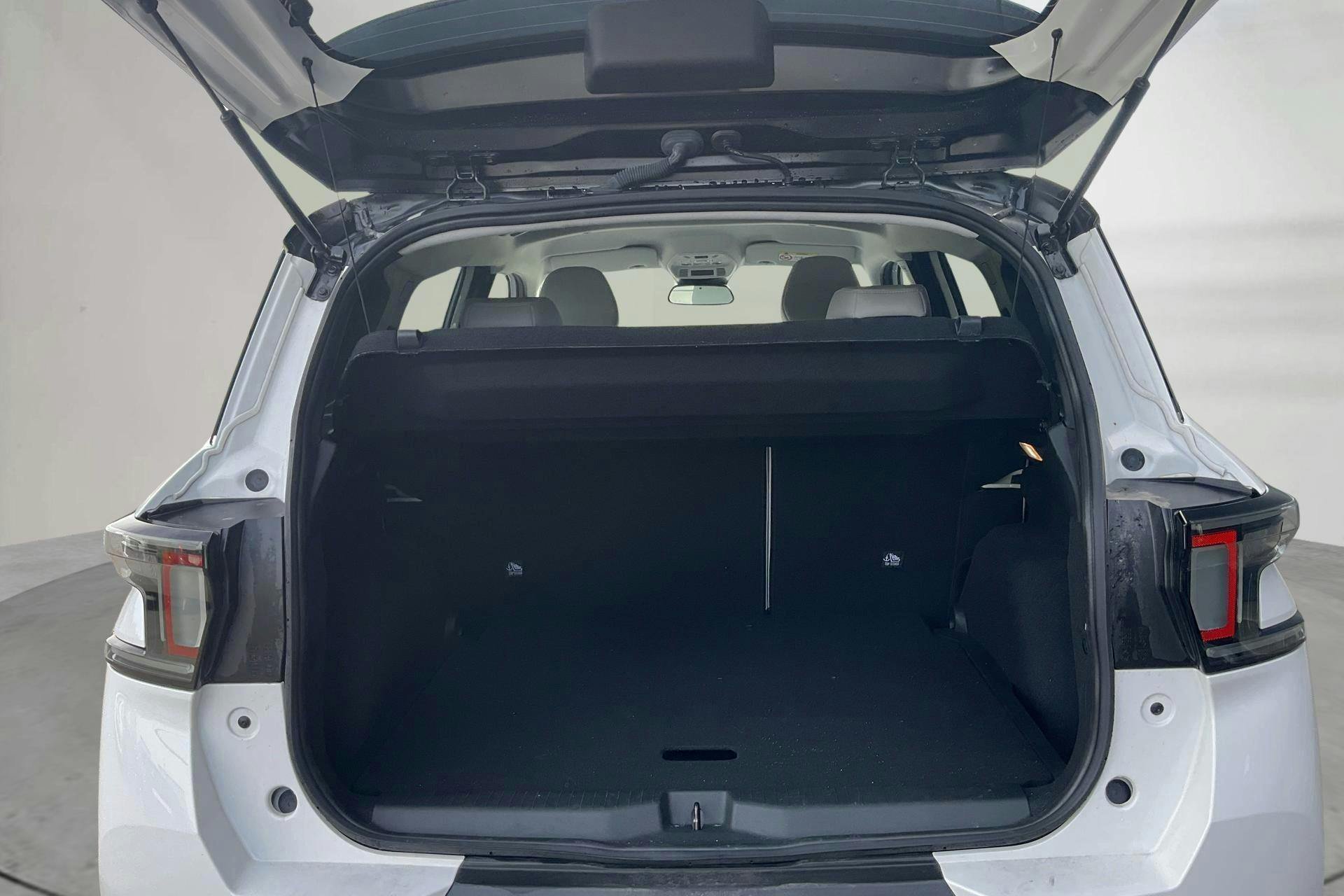Vehicle Image 9