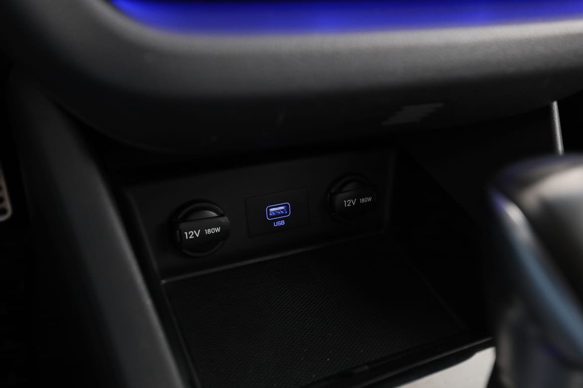 Vehicle Image 25