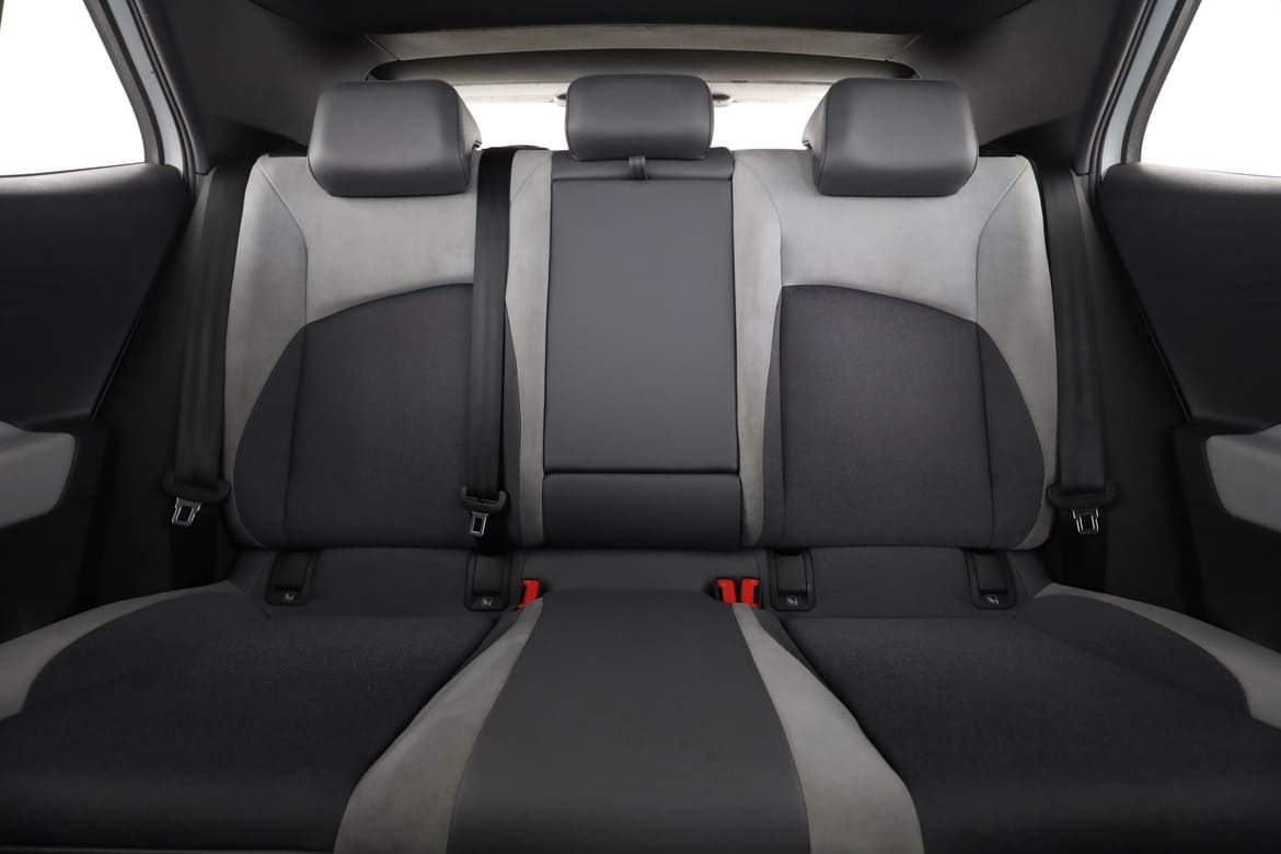 Vehicle Image 16