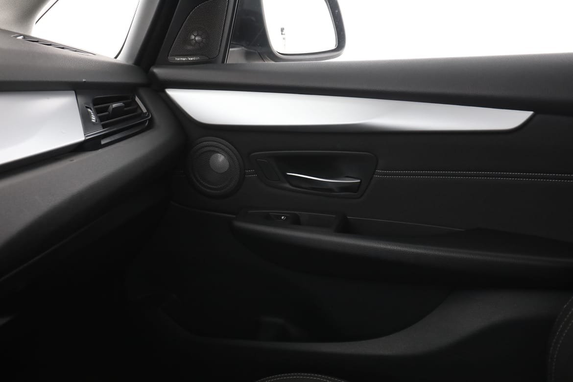Vehicle Image 33