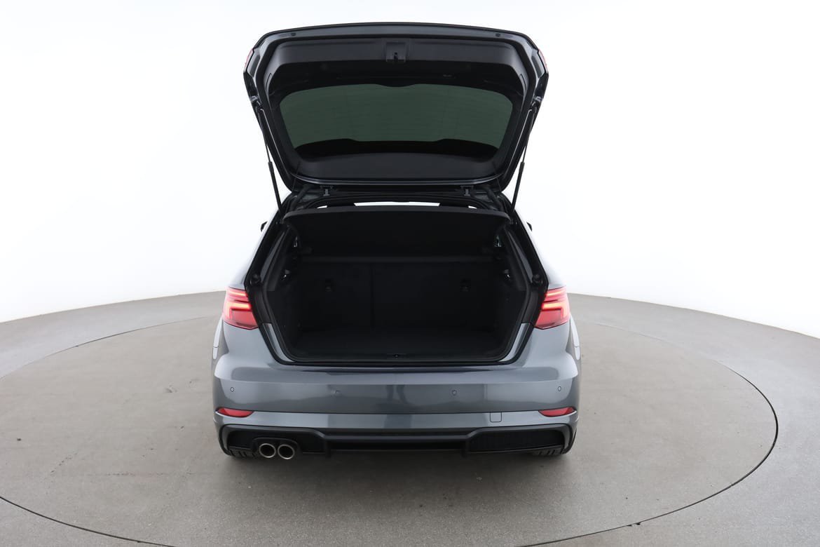 Vehicle Image 17