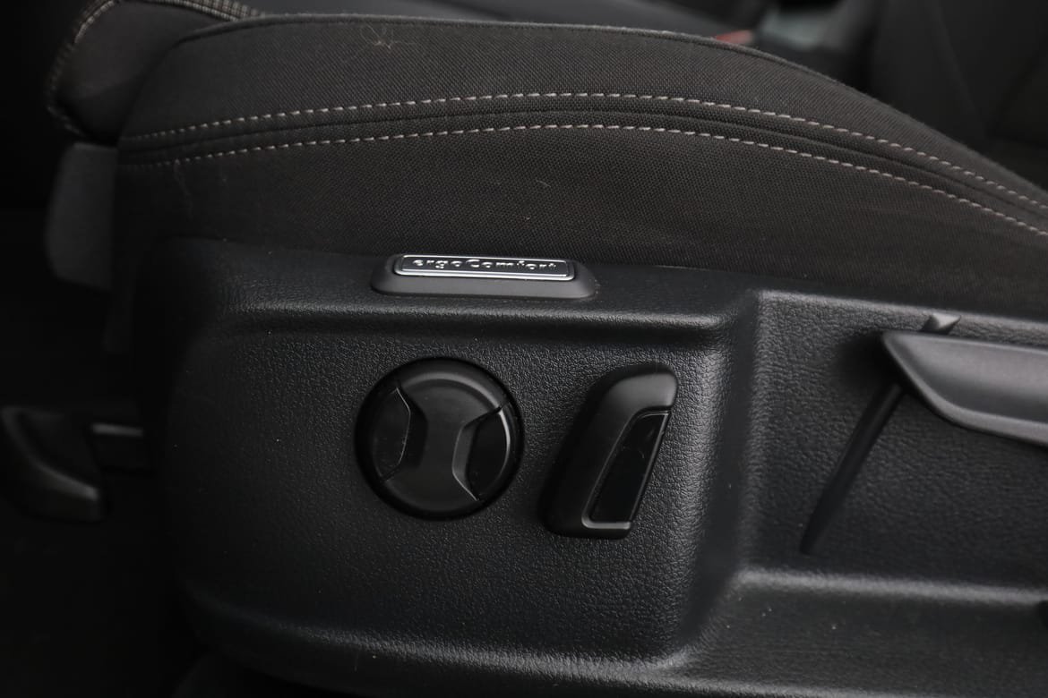 Vehicle Image 35