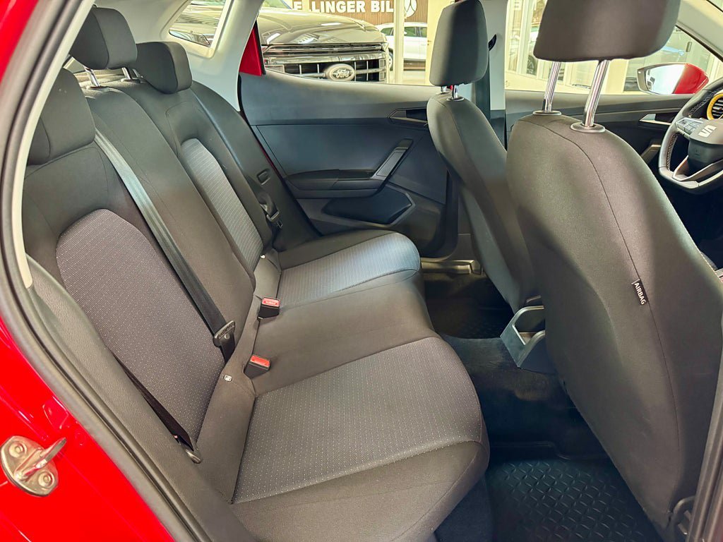 Vehicle Image 6