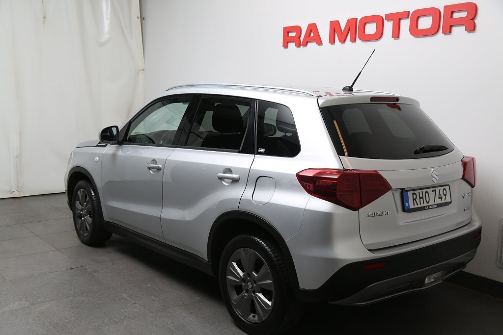 Vehicle Image 4