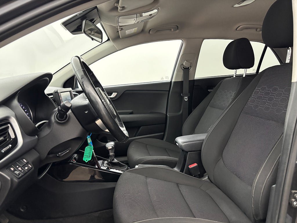 Vehicle Image 11