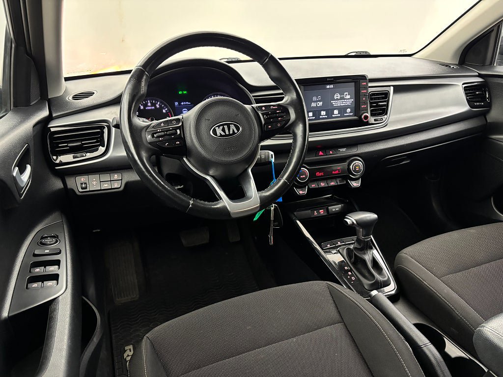 Vehicle Image 16