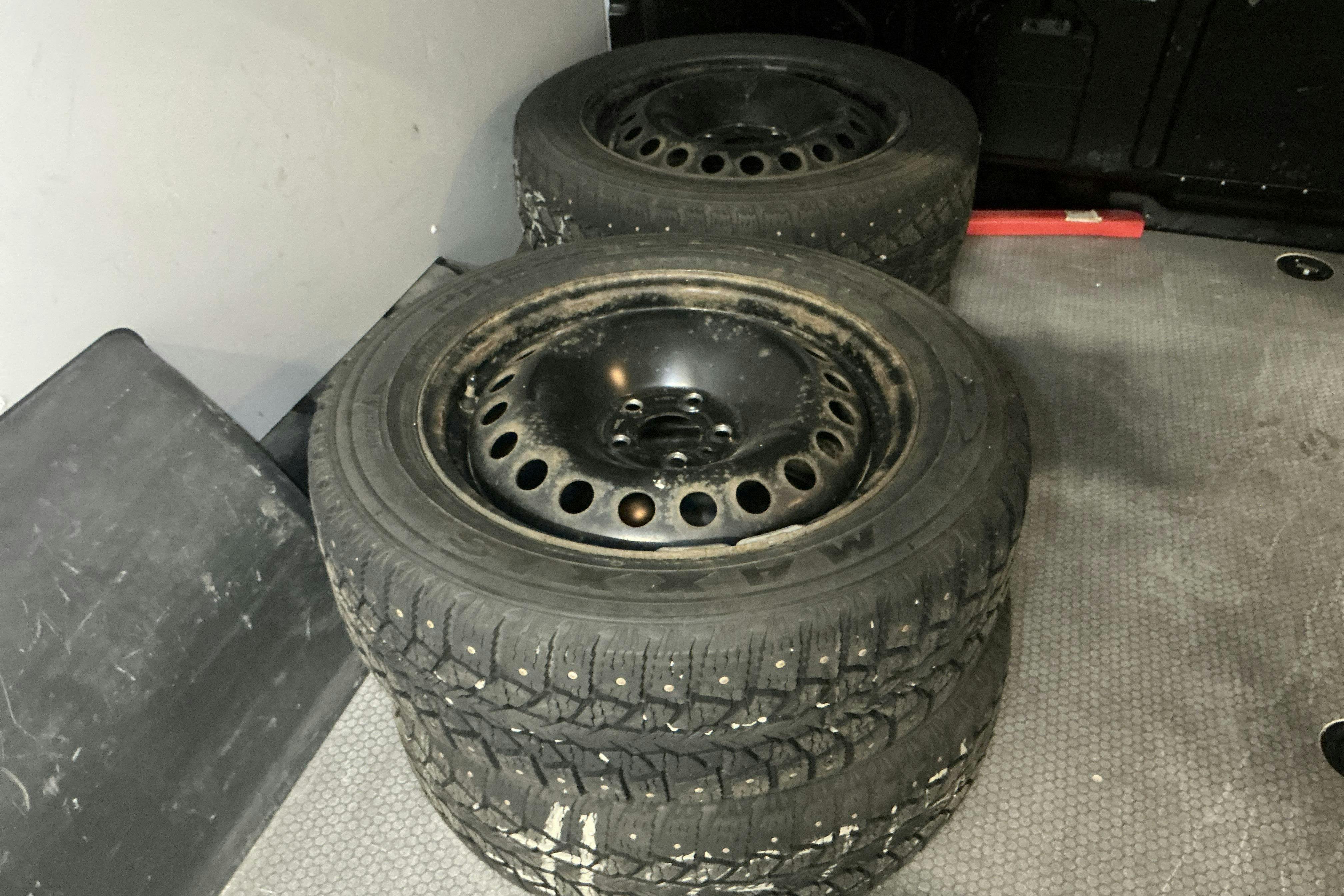 Vehicle Image 11