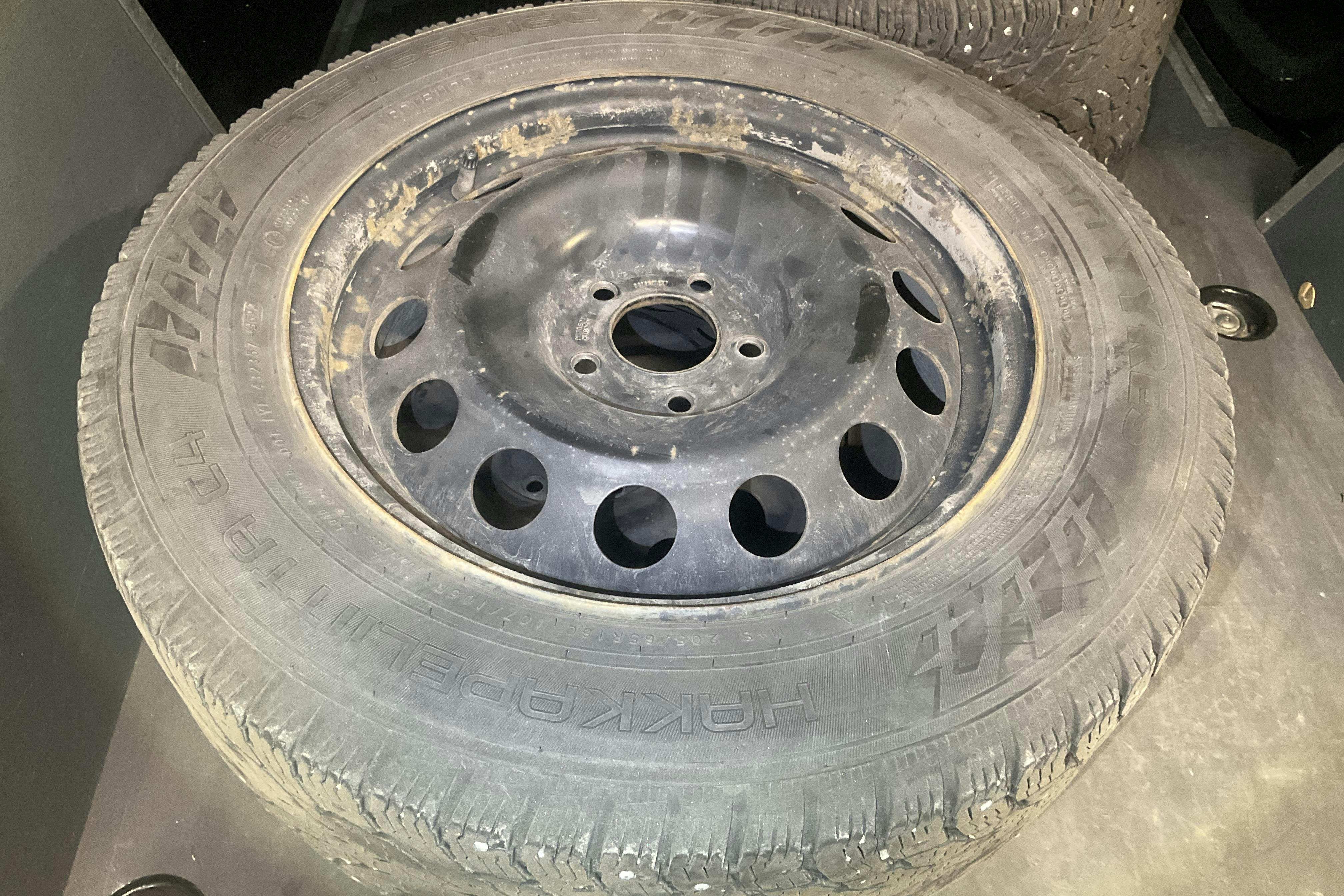 Vehicle Image 11