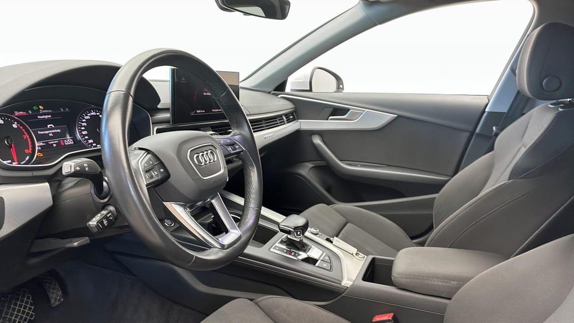 Vehicle Image 7