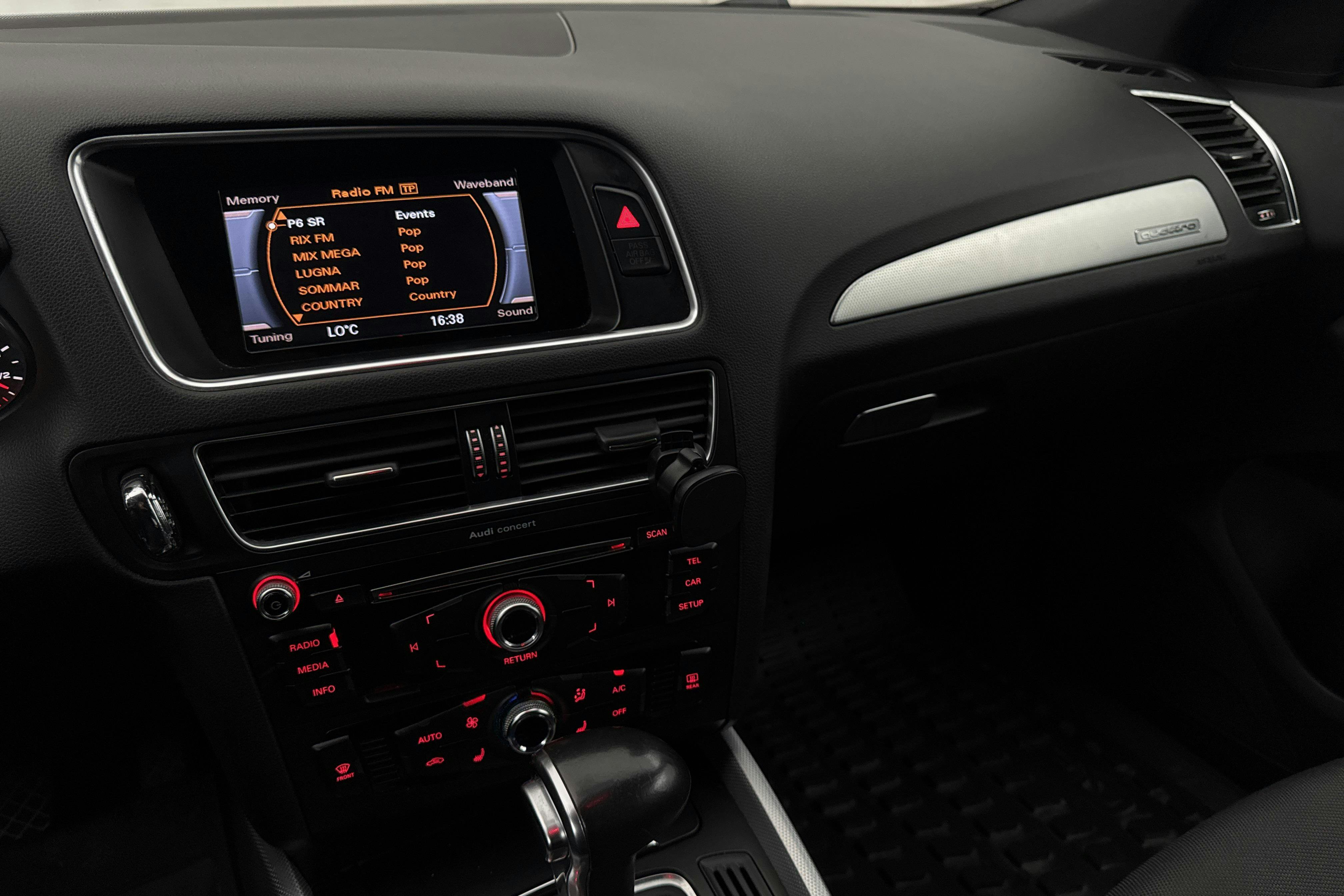 Vehicle Image 11