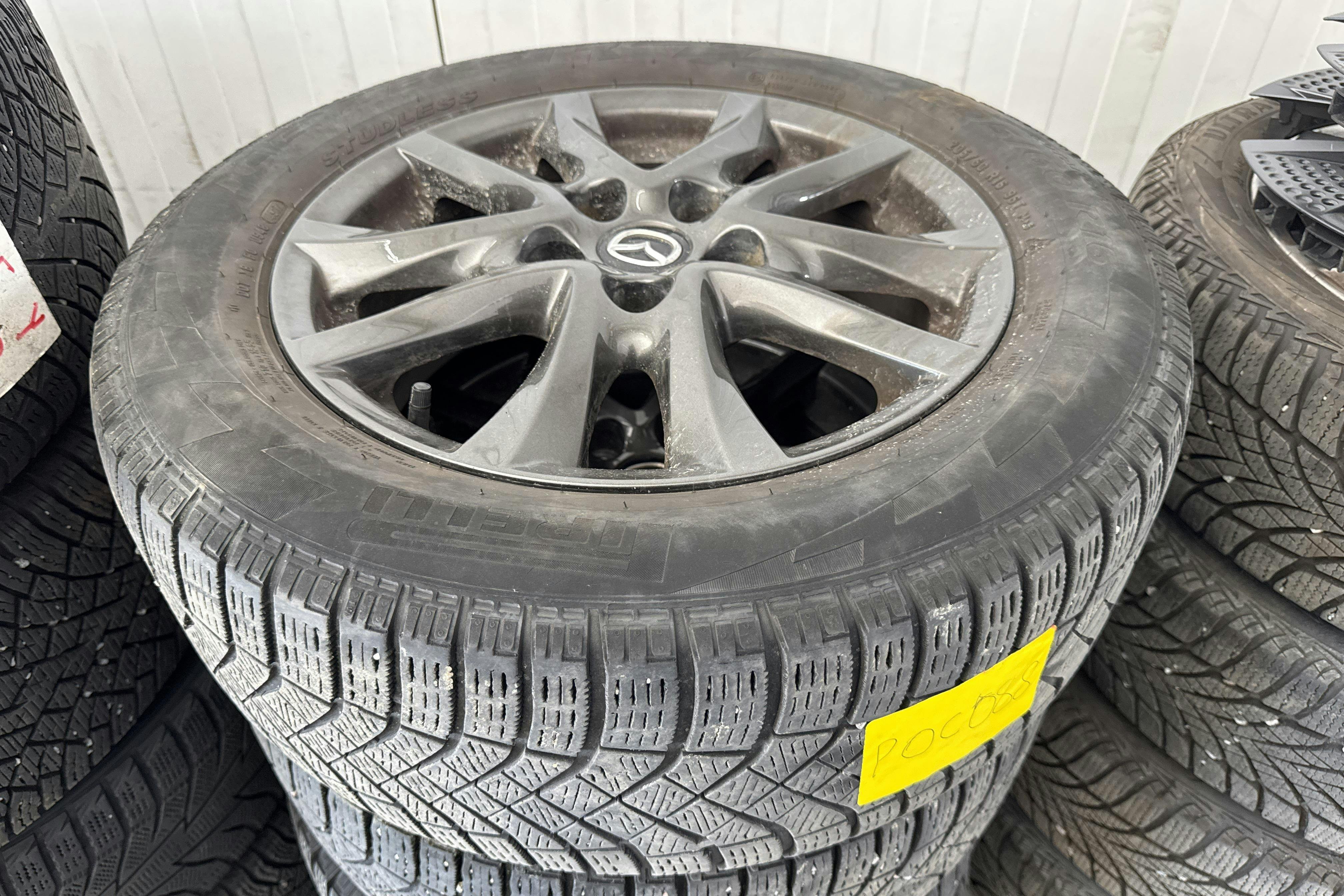 Vehicle Image 15