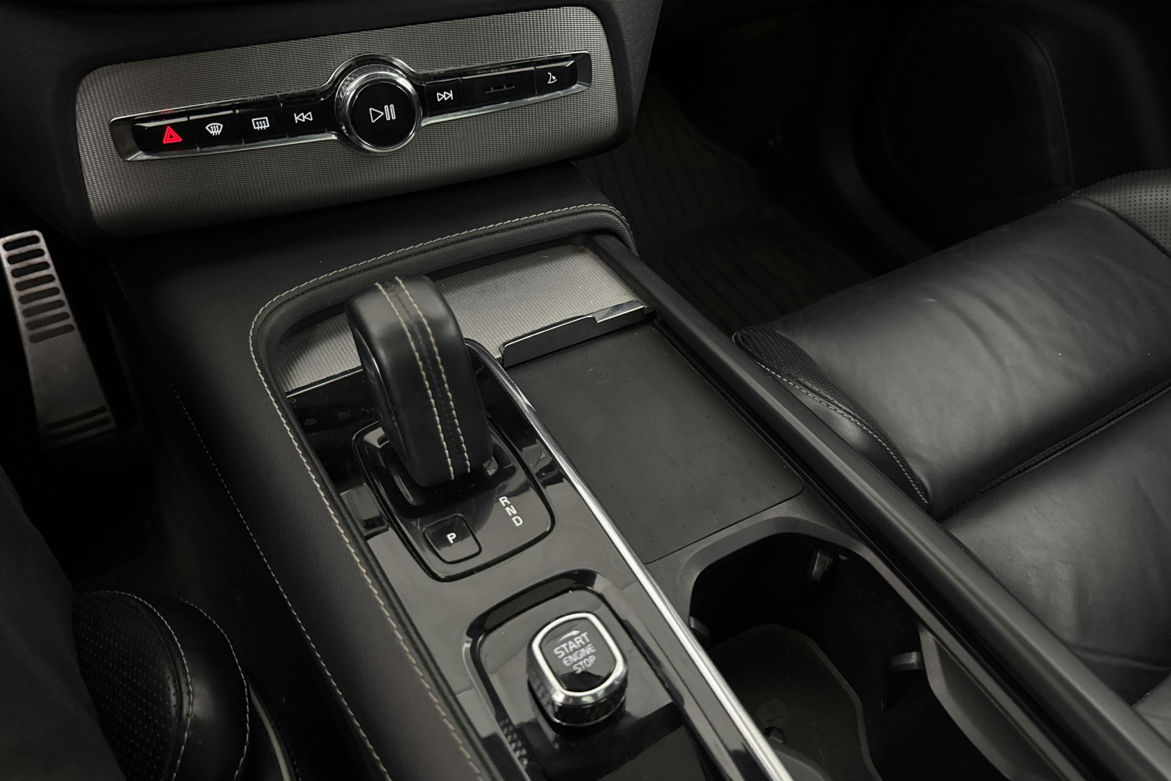 Vehicle Image 18